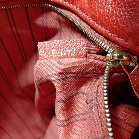 💎✨ Rare LV  ✨💎 TERRE METIS EMPREINTE LEATHER TOTE RARE CROSSBODY Red - Picture 8 of 14